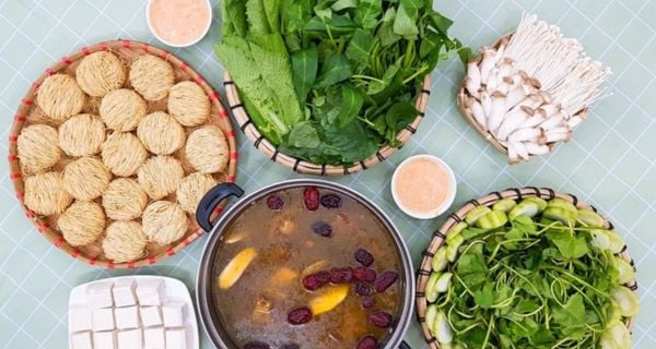 Lẩu đuôi bò thuốc Bắc bổ dưỡng