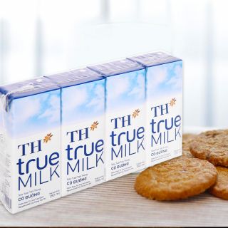 Sữa tươi tiệt trùng TH True Milk có đường, lốc 4 hộp, 180ml